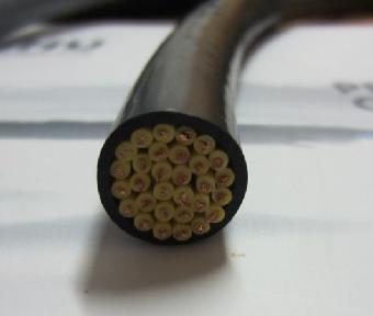 供应易初制造聚氨酯高柔性拖链电缆图片