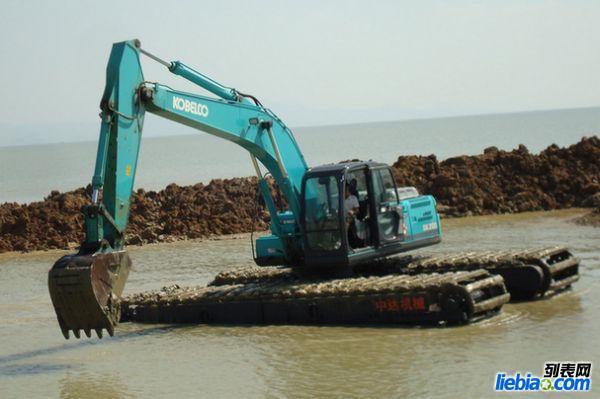供应云南水路两用挖掘机出租 水陆两用挖掘机 水陆挖掘机