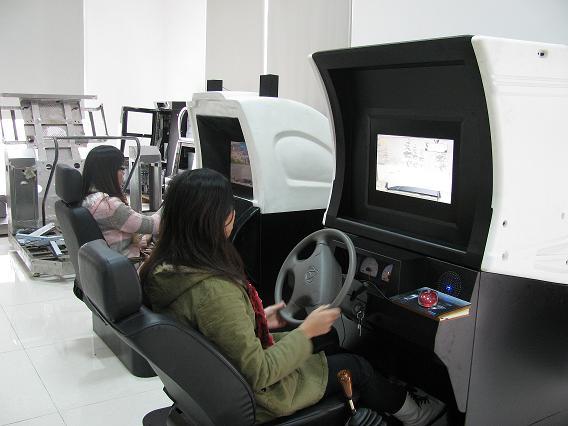 汽车驾驶模拟器汽车教学设备汽批发