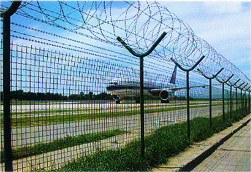 供应公路护栏网机场护栏网高速护栏网