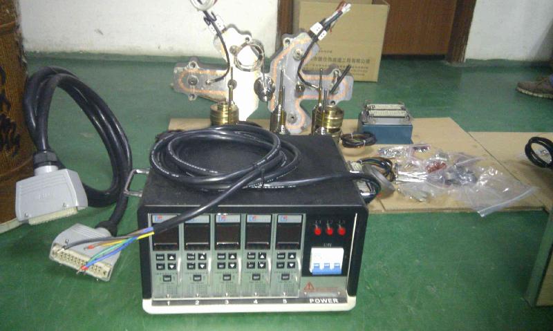 供应6组热流道针阀系统温控箱