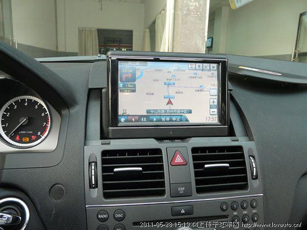 奔驰C300原车屏幕升级加装GPS导航批发