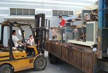 供应广州企业厂房设备搬迁平板车运输，广州13米平板车出租