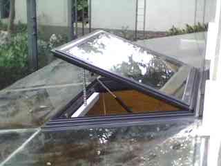 供应屋顶铝合金手动天窗