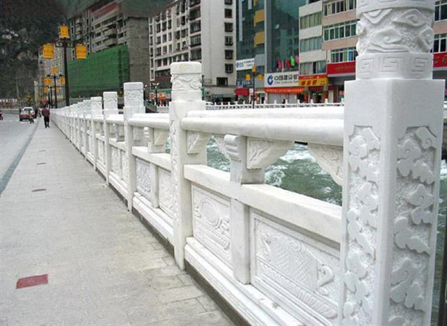 北京市汉白玉栏杆石材栏杆北京石材雕刻专厂家
