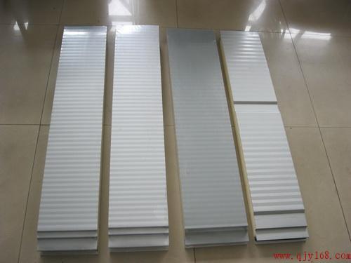 硬质聚氨酯装饰保温复合墙体板材 硬泡聚氨酯复合板外墙外保温系统