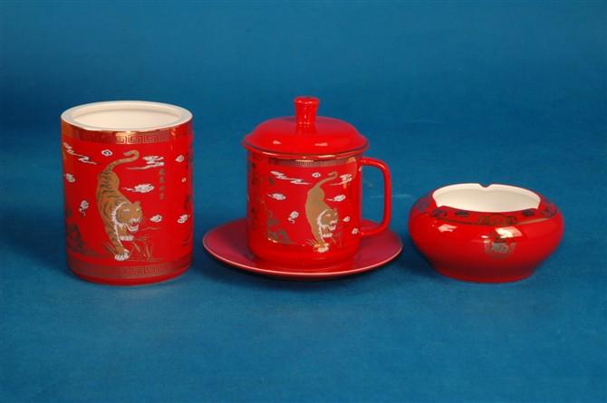 供应德化陶瓷茶具中国红办公三件套