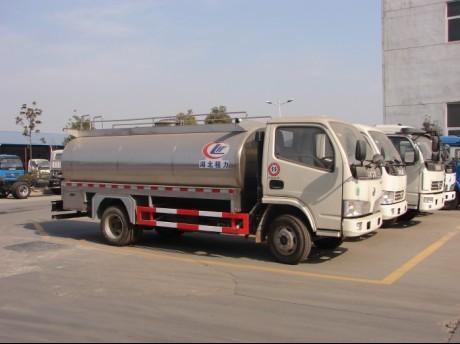 供应金霸鲜奶运输车生产厂家,销售电话0722-3228636