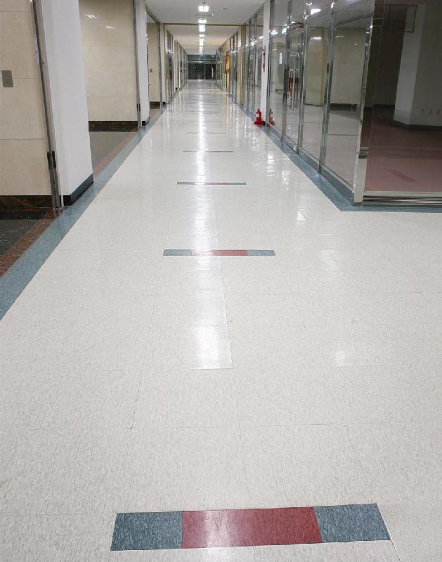 橡胶地板翻新售后保养塑胶地板打蜡 橡胶地板翻新保养塑胶地板打蜡图片