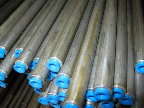 供应专业生产GCr15材质轴承无缝钢管，轴承精密钢管，轴承钢管坯。