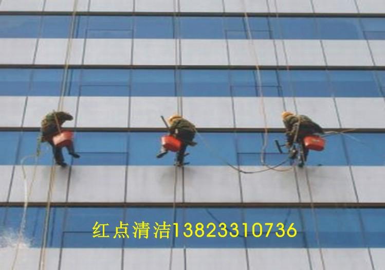 供应深圳有外墙清洗资质的外墙清洗公司