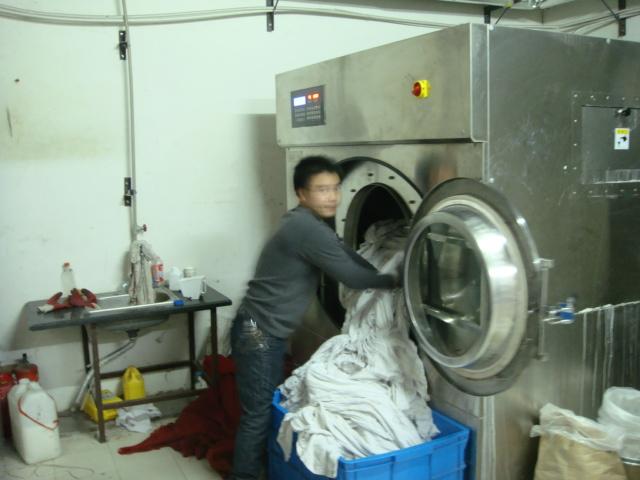 供应宾馆洗衣房设备大型120型水洗机
