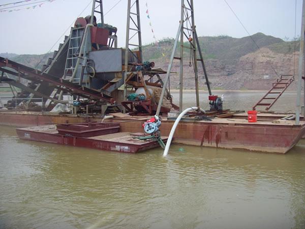 供应吸金船绞吸式吸金船挖沙选金船采砂吸金船抽砂选铁选金设备