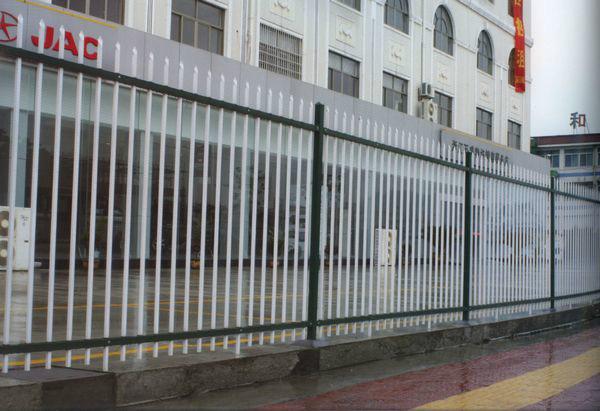 晋江静电喷涂护栏锌合金免焊接护栏组装式铁艺围墙护栏别墅庭院塑钢护栏