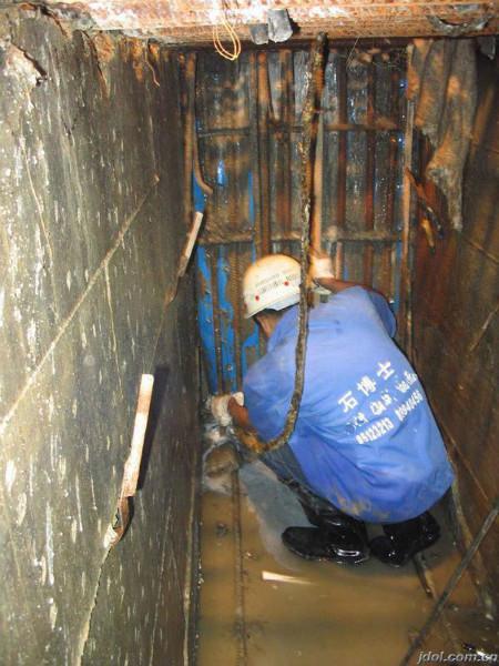 供应南京电梯井漏水维修，化学灌浆维修电梯井渗水施工厂家，哪里有卖维修电梯井渗漏的注浆堵漏材料