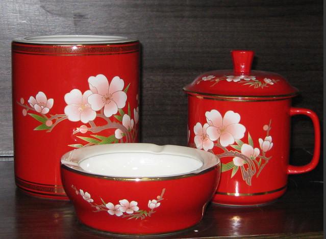 供应中国红瓷茶杯定做红瓷茶杯