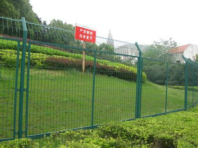 衡水市果园防护铁丝网围挡鱼塘养殖围栏网厂家