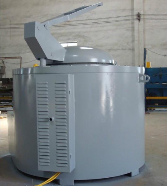 供应500公斤坩埚熔炼保温炉，低熔点金属熔化保温功能，石墨坩埚