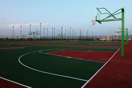 供应河北专业篮球场场地地面维修保养  塑胶篮球场施工、塑胶跑道施工