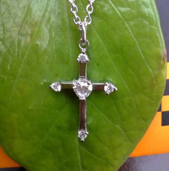 韩版耶稣十字架吊坠不锈钢玫瑰金批发