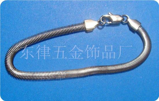 厂家供应时尚型不锈钢扁蛇手链批发