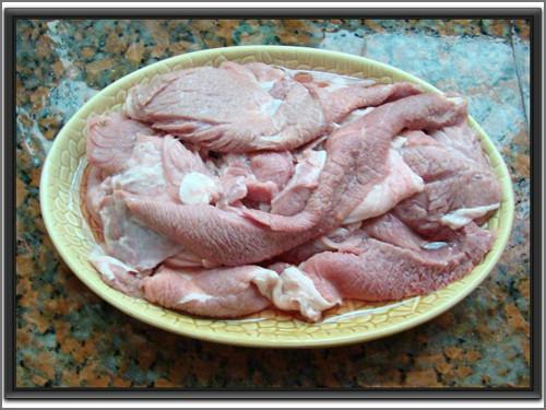 南雄市专售冷冻猪碎皮冷冻猪肋排冷冻猪腹皮冷冻方中肉图片