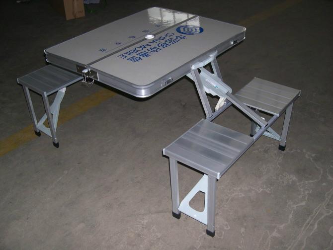 供应户外铝合金折叠连体桌椅