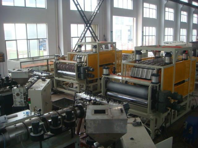 苏州市贝尔PVC波浪瓦琉璃瓦生产线厂家