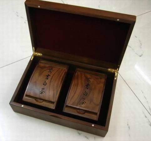 供应高光方形金币盒东莞纪念币木盒供应 金币木盒定做 高档金银首饰木盒