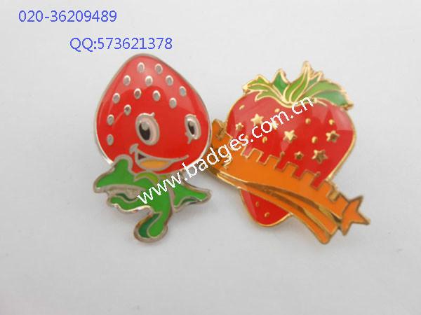 供应草莓徽章、合金标致、金属填色滴胶