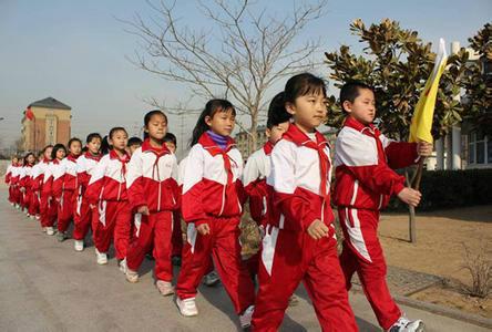 供应北京顺义校服昌平中小学生校服定做运动服