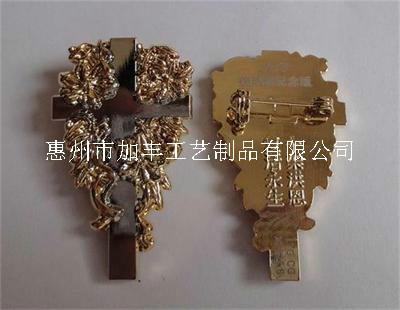 供应复活节徽章宗教礼品胸章、金银双色电镀胸针、3D图案徽章