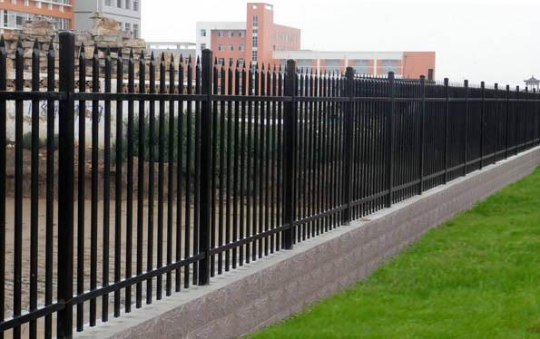 供应锌钢围栏定做/锌钢围栏定做厂家/锌钢围栏/BDW240-19围栏图片