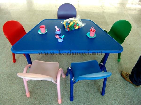 达州市儿童桌椅厂家批发