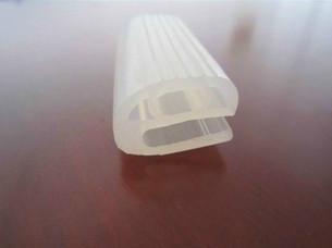 供应PVC橡塑透明密封胶条