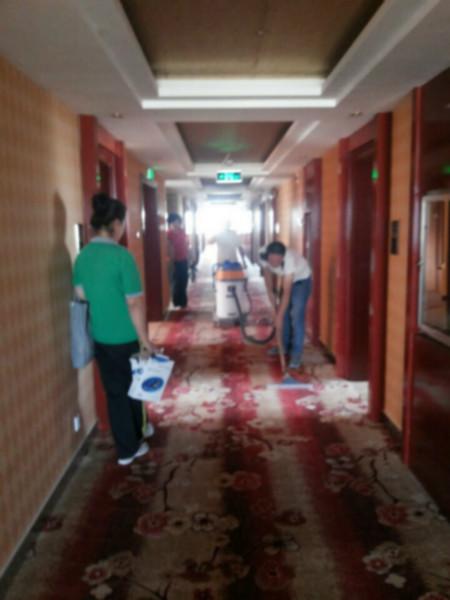 供应企事业单位宾馆商场园区托管保洁
