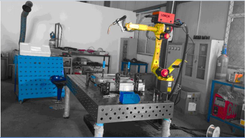 供应三维柔性工装焊接机器人工作站