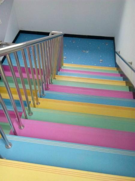供应pvc楼梯踏步，幼儿园pvc楼梯踏步图片