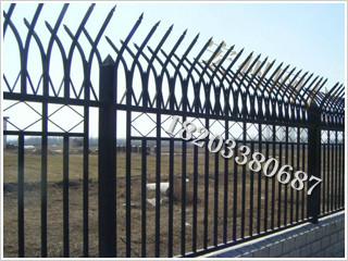 供应锌钢围墙护栏/锌钢围墙护栏生产供应商/锌钢围墙护栏联系电话