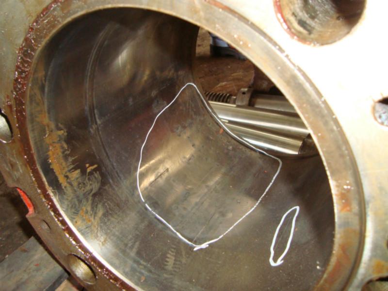 供应大型液压缸缸筒内壁划伤现场修复