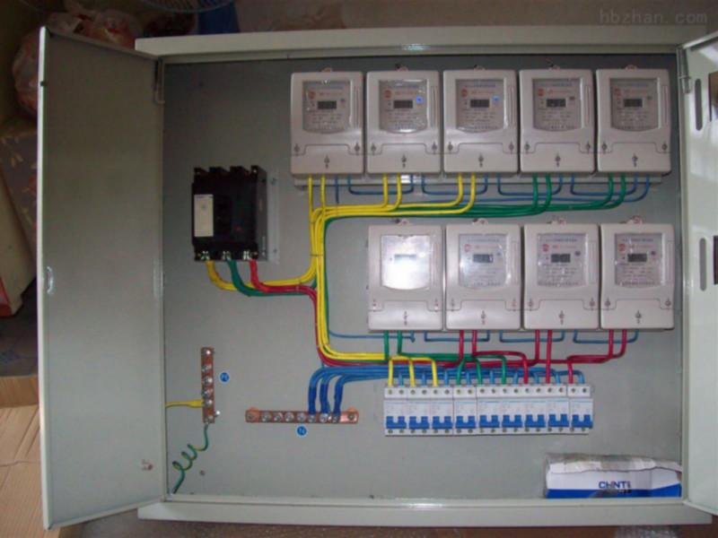 配电柜上接电流表电压表电表,控制回路内应该用多大电流的保险丝?