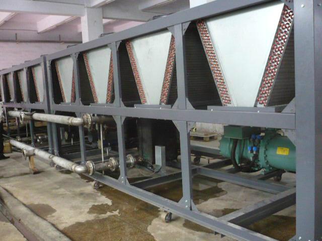 供应螺杆式风冷式工业冷水机