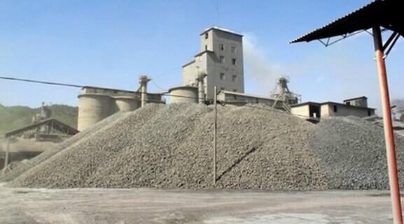 供应用于水泥厂的郑州高铝水泥厂家 耐火混凝土价格图片