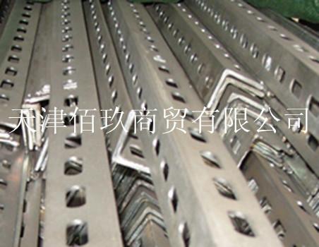 热镀锌冲孔花角钢供应用于支架的热镀锌冲孔花角钢