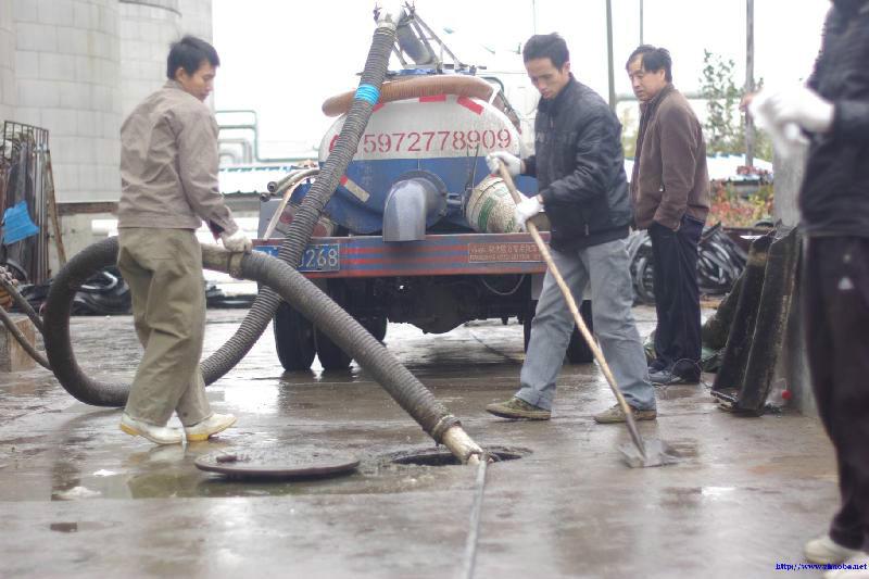 供应杨浦区控江路高压清洗管道 化粪池清理 污水池清理