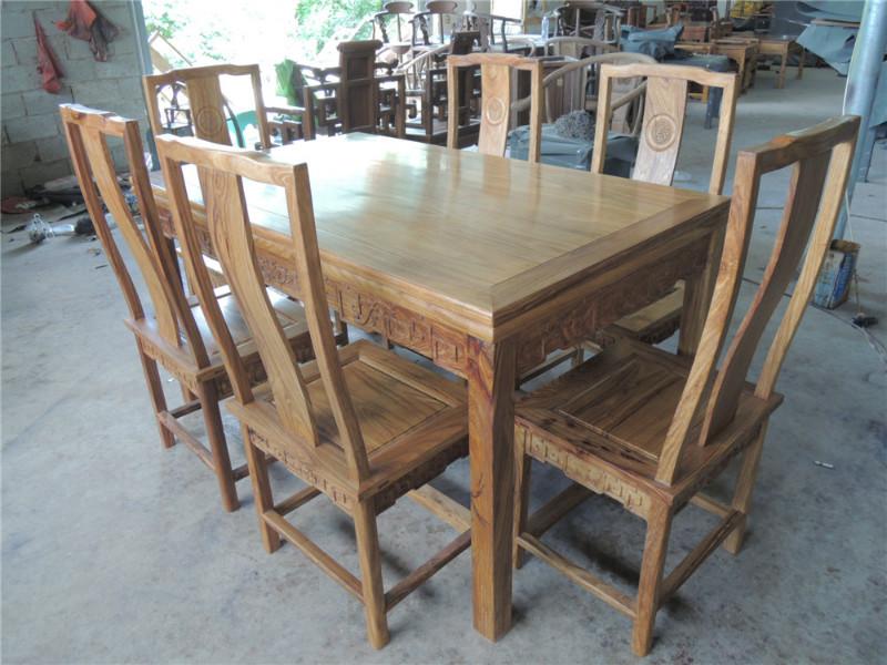 供应刺猬紫檀餐桌，红木家具 ，中式实木餐桌， 红木餐桌椅组合七件套