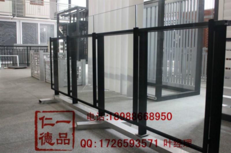 供应铝合金栏杆/铝艺护栏/玻璃护栏